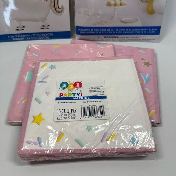 D24 Party Decorations- 5 piece party decorations, walking unicorn and arch ballo - Picture 4 of 4